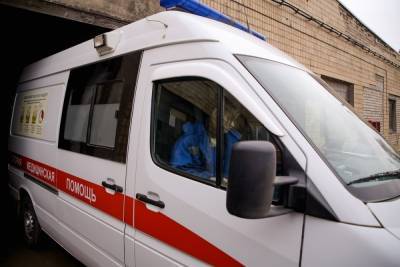 Водитель ВАЗа скрылся с места ДТП в Волгограде, его пассажиры пострадали