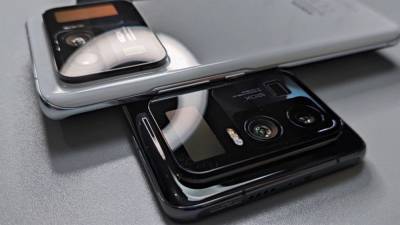 Huawei упрекнули в схожести нового флагмана со смартфоном Xiaomi Mi 11 Ultra