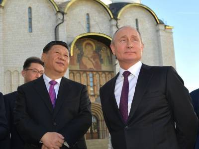 МИД КНР: Китай и Россия будут вместе бороться с "цветными революциями"