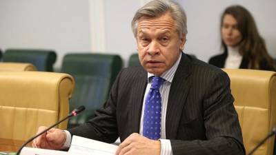 Сенатор Пушков сравнил радикальных феминисток с кусающимися зомби