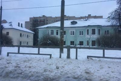 В Смоленске погода вернула городские службы к интенсивной борьбе со снегом