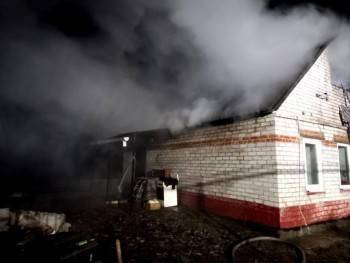 В результате пожара в жилом доме в Вологде рухнула крыша