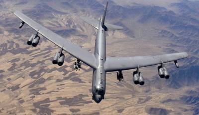 Бомбардировщики США устроили «авиапарад» в небе над Ближним Востоком, чтобы «сдержать агрессию» (фото)