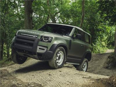 Land Rover Defender 130 вскоре придет на рынок США
