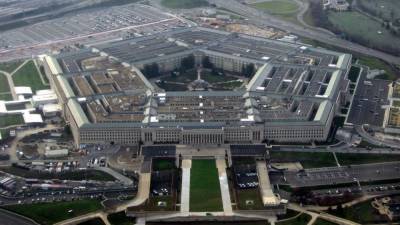 Министр обороны США заявил о готовности страны ответить на атаку военной базы в Ираке