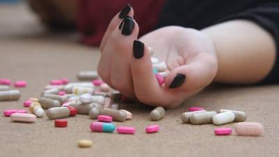 В Сумах 16-летняя девушка наглоталась таблеток и попала в реанимацию