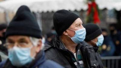"Красная" зона на Закарпатье: для рабочих организуют спецперевозки