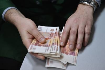 Зампрокурора российского города задержали при получении взятки