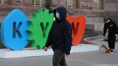Киев – в оранжевой зоне карантина: на какой срок и на что это повлияет