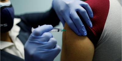 Во всем мире от коронавируса вакцинировали более 300 миллионов человек