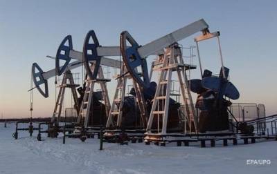 Цена нефти Brent превысила 70 долларов за баррель впервые за год