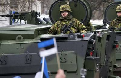Эстонских подростков готовят убивать русских