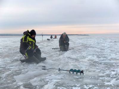 МЧС: выходить на лед на юго-востоке Сахалина опасно