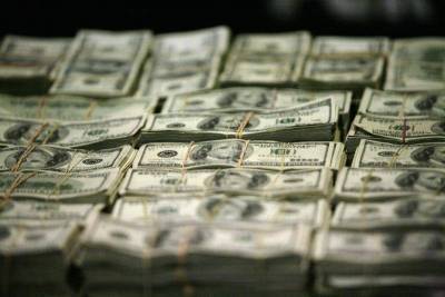 ЦБ РФ установил курс доллара США с 6 марта в размере 74,4275 руб., евро - 88,9334 руб.