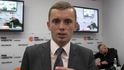 Политолог Бортник рассказал, как Киев отдаляет от себя Крым и Донбасс