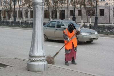 Власти Каспийска уволили половину уборщиц в канун 8 марта