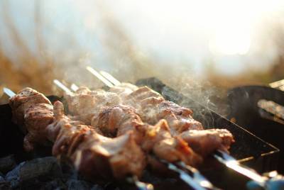 Житель Башкирии вынес продукты из магазина, а после - пожарил украденное мясо