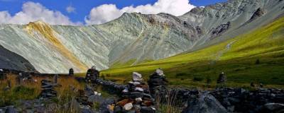 Жители Республики Алтай просят убрать торговлю из священных мест