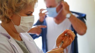 В Турции рассказали о ходе вакцинации против коронавируса