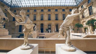 Уникальные доспехи XVI века вернули в Лувр через 40 лет после похищения из музея