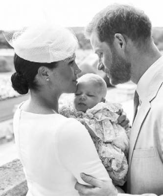 Что за прелесть! Меган Маркл и принц Гарри поделились новым фото сына Арчи во время интервью