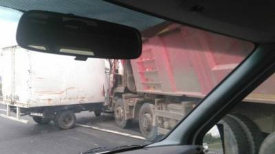 Водитель "газели" столкнулся с грузовиком на Урале и погиб