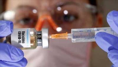 Прививку от коронавируса получили почти 18 тыс. человек в Украине