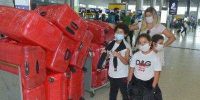 Жена футболиста Шахтера с тремя детьми не смогла вылететь в Украину из-за пандемии COVID-19