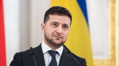 Президент Украины поздравил жительниц страны с 8 Марта