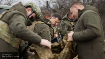 Националисты взяли в тиски всю страну: Киев готовит новую войну в Донбассе