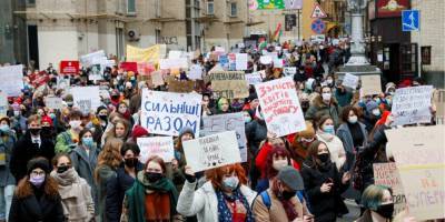 «За это стоял Майдан». Соцсети о Марше женщин 2021 года