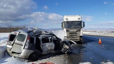 В Красноярском районе Самарской области в ДТП с грузовиком погиб человек
