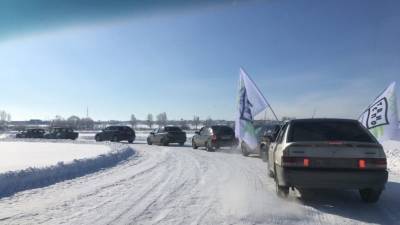 В Саранске прошли первые автогонки на льду