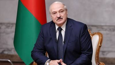 В постель к диктатору: как для Лукашенко подбирают секс-рабынь – расследование