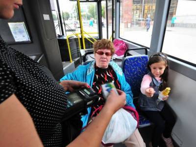 «Высаживать нельзя»: новые правила перевозки детей в общественном транспорте