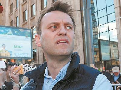 Второй после Путина и стенобитный таран. Алексей Навальный