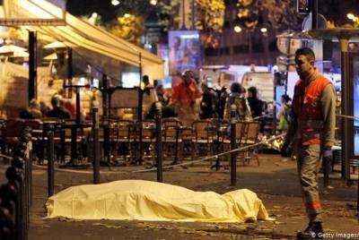 В Италии задержали подозреваемого в причастности к теракту в Париже - unn.com.ua - Киев - Италия - Франция - Париж - Бари