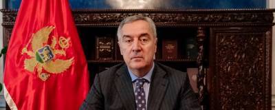 Лидер Черногории призвал правительство срочно закрыть границы