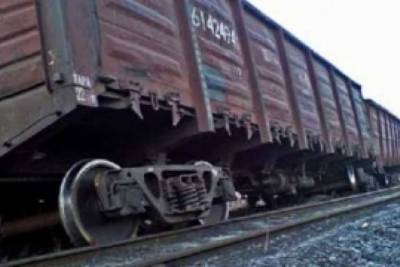 Движение поездов на месте схода с рельсов вагонов с углем в Забайкалье частично восстановлено