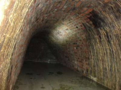 Под замком XIV века в Щецине обнаружен секретный туннель