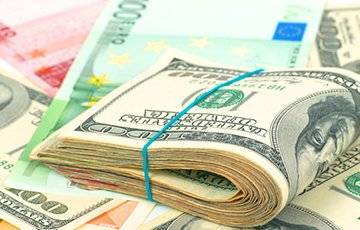 Готовятся «сюрпризы», из-за которых белорусы ринутся за долларами и евро