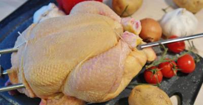 СМИ: Торговые сети и производители мяса птицы договорились о заморозке отпускных цен