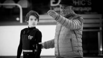 Тренер звездных фигуристов Алексей Мишин рассказал о первых коньках