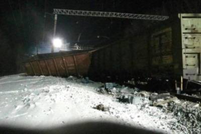 К месту аварии на железной дороге в Зайкалье прибыли три ремонтных поезда