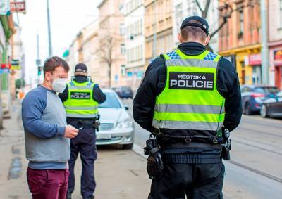 Полиция Праги назвала число нарушений за первую неделю локдауна