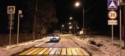 На региональных дорогах Карелии обновят 2,5 тысячи знаков
