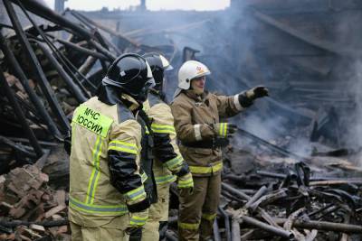 Трое детей погибли при пожаре на Сахалине