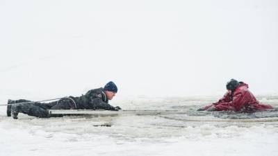 Тонкий лед: спасатели по всей России перешли на усиленное дежурство