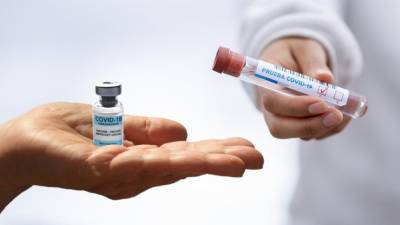 Израиль не признает вакцину от COVID-19, применяемую на Украине
