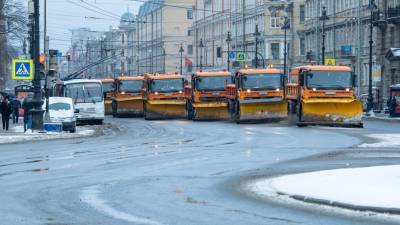 За праздники с улиц Петербурга вывезли почти 140 тыс. кубометров снега